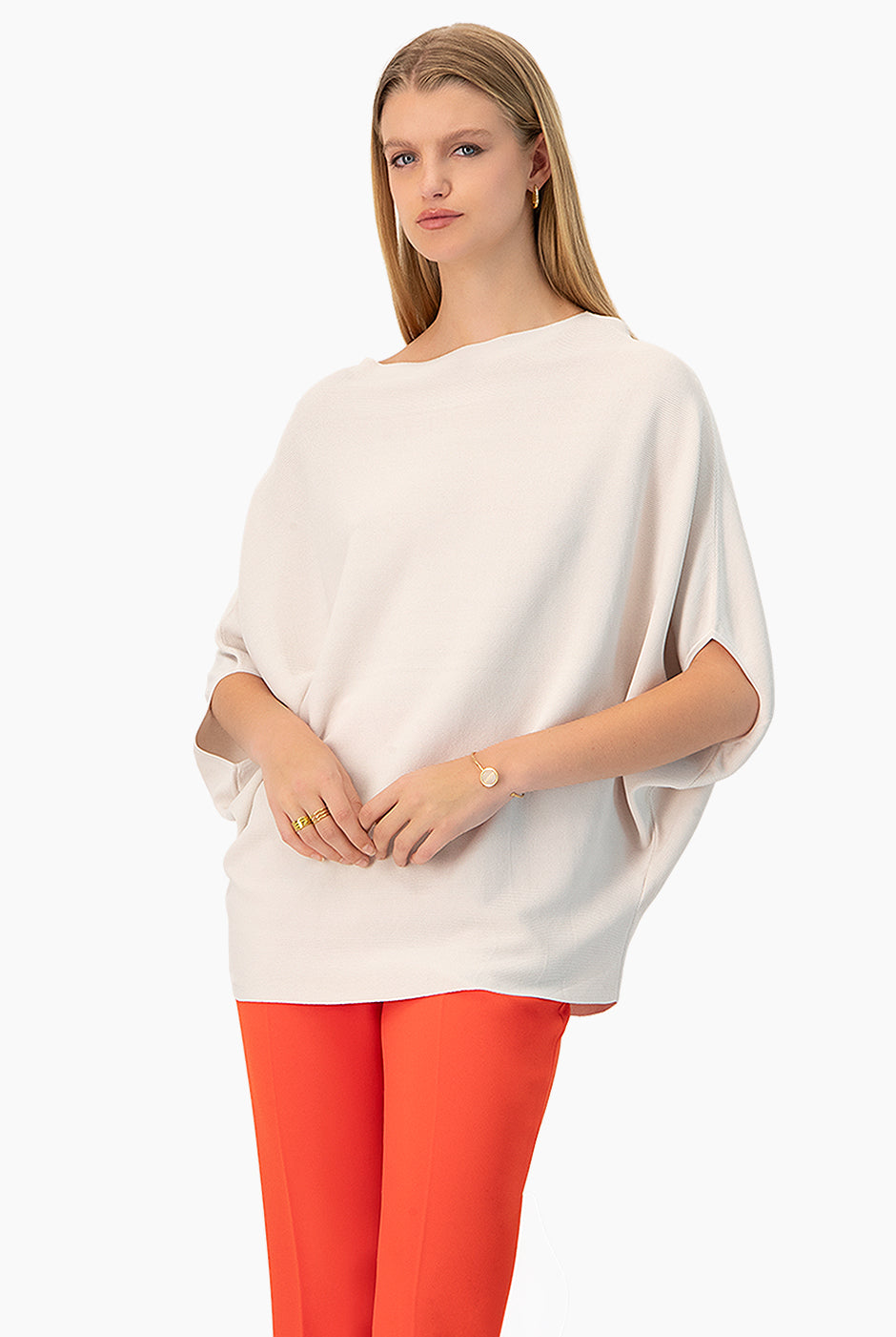 Suéter Dolman Ribbed color arena con manga murciélago